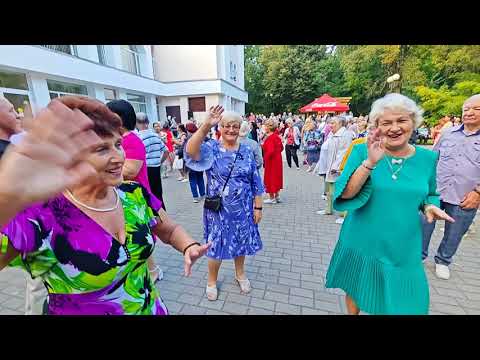 Видео: 7.09.25г..."МАЛИНОВКА"... анс.".Верасы"... звучит на Танцполе в Гомельском парке... 
