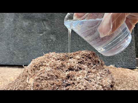 Видео: эпоксидная смола на щепе — начало ада