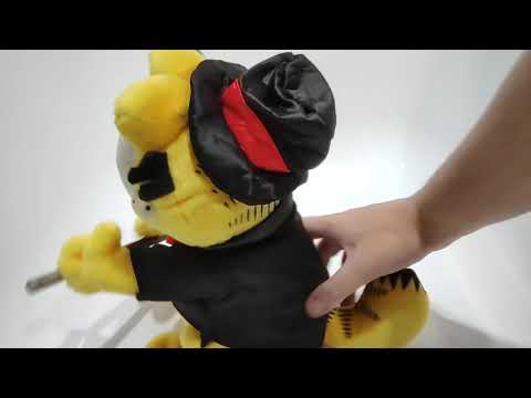 Видео: Кот Джентльмен