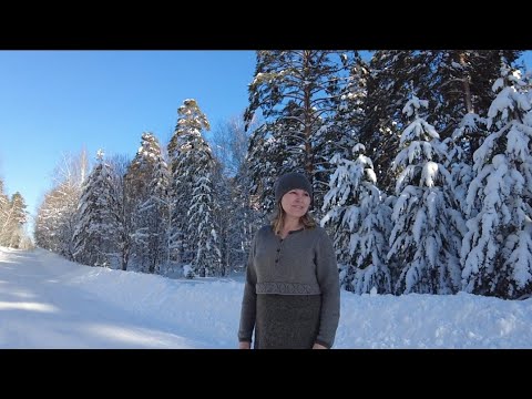 Видео: Вяжу на заказ  стильное платье большого размера.
