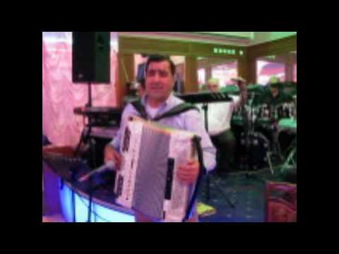 Видео: Игорь Мирзоян кларнет и группа Большой праздник рест.Наманган Москва 2008г