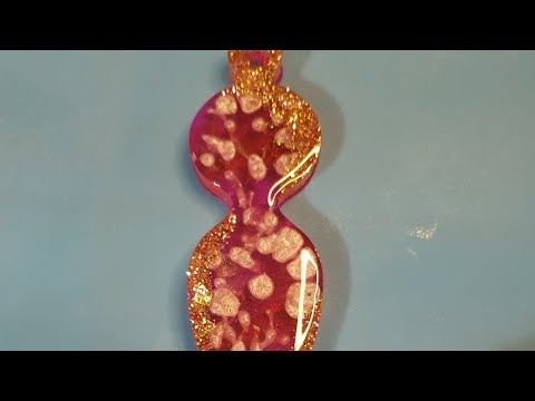 Видео: финиш на игрушки 🎄Эпоксидная смола ❤