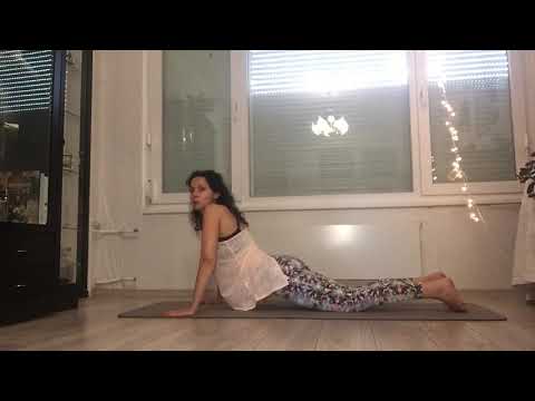 Видео: Пълен курс за  йога преподаватели - lotos4ever.com. Bhudjangasana, поза Кобра.