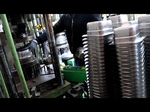 Видео: Процесс изготовления емкостей из нержавеющей стали. Корейская фабрика кухонных принадлежностей