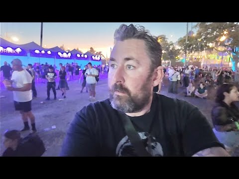 Видео: Я слишком стар для тура WARPED, но решил вспомнить молодость — Безумствую с Пеннивайзом / 30 лет