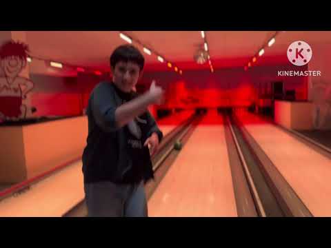 Видео: Bowlin@  с Райном три игры.@
