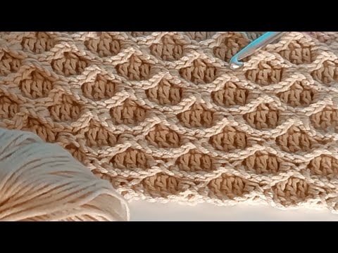 Видео: Я люблю эту модель! Новый дизайн крючком! Легкое одеяло, шарф, выкройка сумки