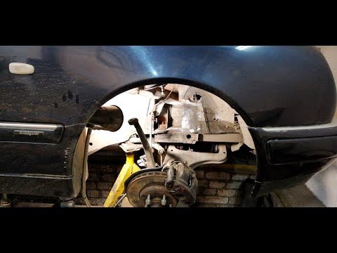Видео: Mercedes-Benz E 200.  Замена чашки передней пружины.
