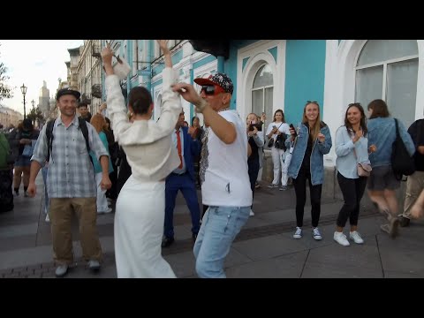 Видео: ПИТЕР ♥️ МАЙКЛ ТАНЦУЮТ ВСЕ 🤗 ОТЛИЧНАЯ ВЕЧЕРИНКА НА НАБЕРЕЖНОЙ КАНАЛА ГРИБОЕДОВА ♥️ НЕВСКИЙ ПРОСПЕКТ