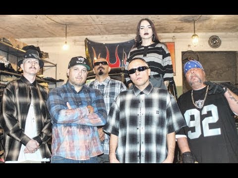 Видео: Bad Balance - Остаемся рил! (Official Video)