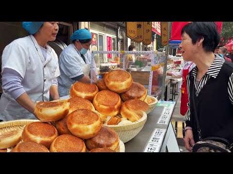 Видео: Исследуйте рынок Harbin Red and Special Morning Market в северо-восточном Китае Богатый рынок