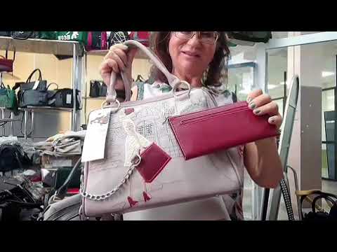 Видео: #моднаясумка 🤑🥰 ДАМА С СОБАЧКОЙ 🤑 #купитьсумку  🥰#тренд