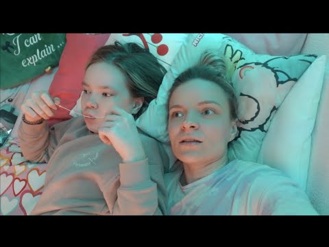 Видео: VLOGMAS 🎄БАБУШКЕ ПОРА УЛЕТАТЬ 😔КАРАНТИН ПРОДОЛЖАЕТСЯ / 21.12.21