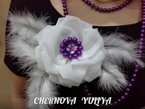Видео: Жемчужная нить бус с розой /Pearl beads strand with a rose. DIY