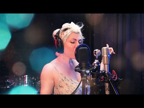 Видео: КАК ПРОИСХОДИТ ЗАПИСЬ ПЕСНИ В СТУДИИ?