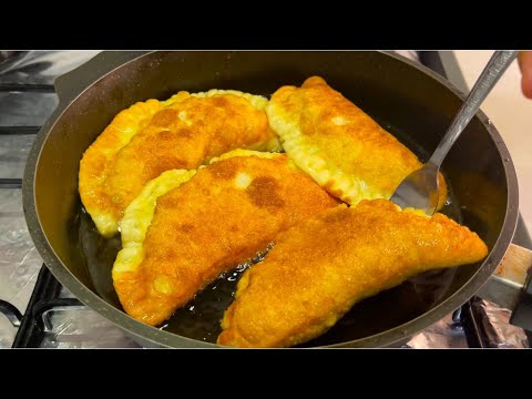 Видео: Натерла ЯБЛОКИ. Смешала и пожарила:ВКУСНЯТИНА на завтрак для всейСЕМЬИ! Пирожки с Яблоками 