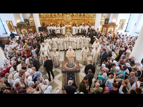 Видео: Патриаршая утреня всенощного бдения в монастыре в честь иконы Божией Матери «Умиление» в Сургуте.