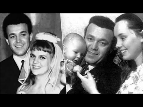 Видео: Его мама спала с нами в постели, ложилась между нами и пыталась меня выжить Вероника Круглова