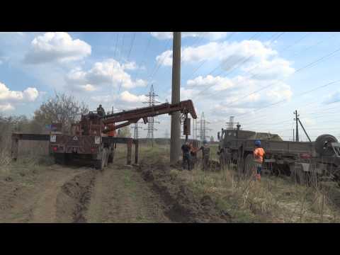 Видео: Установка фундамента ФМ820-6 опоры ПМ110-2 от ЗАО "Веневэнергострой" (полная версия)