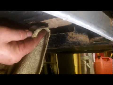 Видео: Как заменить фильтр и масло в Can-Am 400 Outlander Max