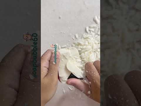 Видео: White soap 🤍🤍🤍 | #asmrvideo #soap #rainbowsoap #oddlysatisfying #shortvideo #justsoaps #асмрsoap 