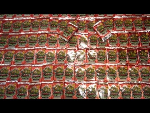 Видео: Открытие бустеров черепашки ниндзя братья по оружию(впервые за 5 лет)#1 Карточки черепашек ниндзя