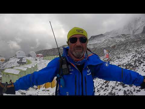 Видео: Everest 06.05.24 Встреча с завершающей акклиматизации группы Александра Абрамова