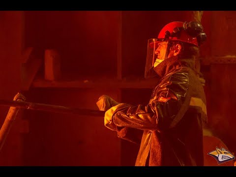 Видео: «Испытано на себе!». Николай Кулёмин - подручный сталевара ККЦ [ПЕРЕЗАЛИВ]