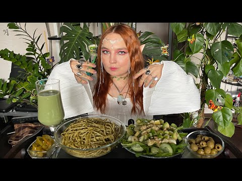 Видео: МУКБАНГ | 🎃 Хэллоуинский, Зеленый | Mukbang | Halloween, green | Vegan 💚