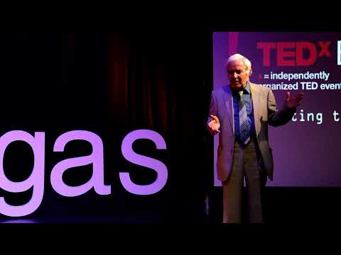 Видео: Приказки за физиката | Теодосий Теодосиев | TEDxBurgas