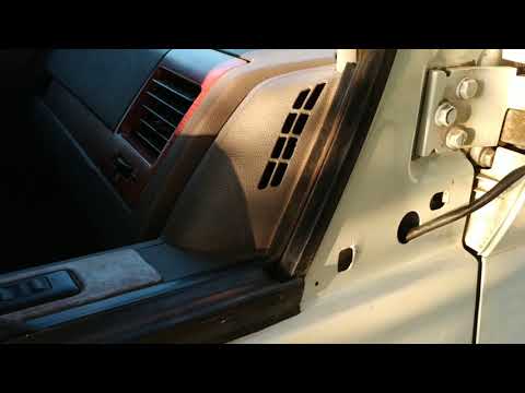 Видео: Установка зеркал V класса пассажирских на Mercedes Vito 638