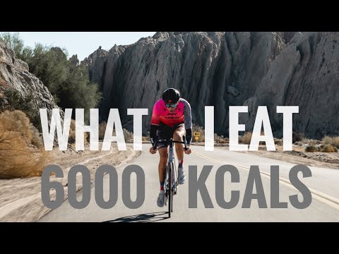Видео: Питайтесь, чтобы побеждать: полный день профессионального триатлонного питания (6000 ккал)