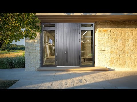 Видео: Как найти идеальную нестандартную двустворчатую входную дверь для дома. Реальный пример работы