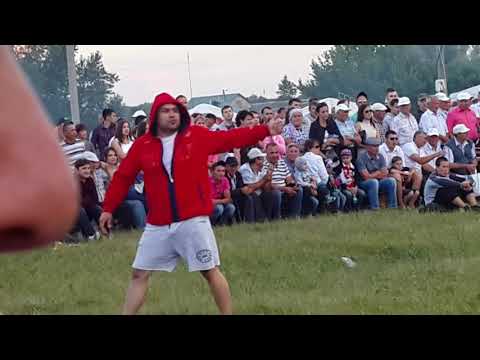 Видео: Сабантуй Петряксы 10.07.2016. Борьба на поясах.