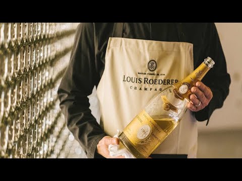 Видео: Cristal Императорское Шампанское Louis Roederer