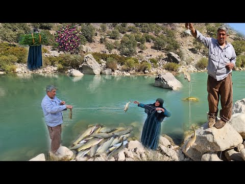 Видео: Секрет традиционной рыбалки 🐟 в горной реке | Торговля для нужд кочевой жизни 🎣