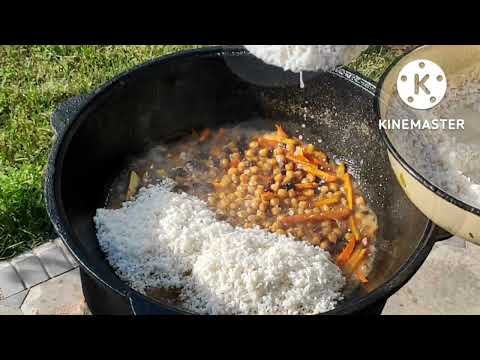 Видео: Как готовят настоящий узбекский плов.Так плов готовят только профессионалы! СЕКРЕТ РАСКРЫТЬ !!!