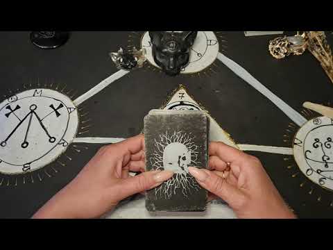 Видео: ОН ОХЛАДЕЛ? ПОЧЕМУ? ТАРО