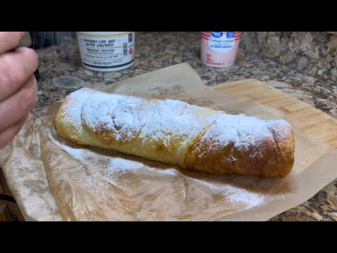 Видео: Финский блин в духовке | Простой и вкусный рецепт с творогом и фруктами 