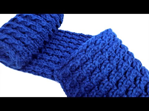 Видео: Как связать красивый Шарф спицами. Мастер класс для начинающих