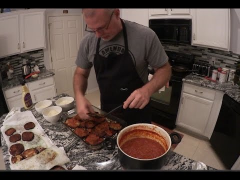 Видео: (955) Америка. БАКЛАЖАНЫ ПОД СЫРОМ ПАРМЕЗАН - РЕЦЕПТ ОТ ВИНСЕНТА!!!))  Natalya Quick .