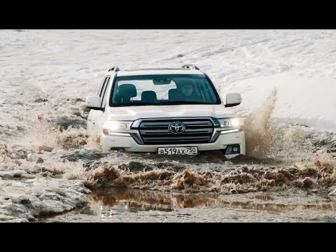 Видео: Школа внедорожной езды. Преодоление брода в любое время года