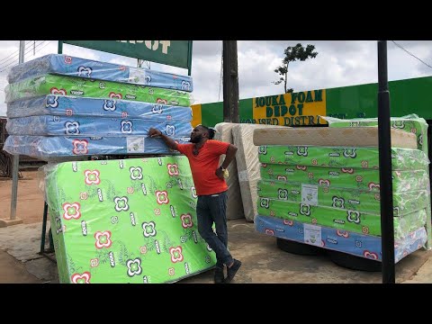 Видео: Цена на матрасы, подушки, одеяла и наволочки Mouka в городе Бенин, штат Эдо, Нигерия.