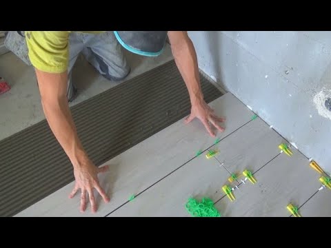 Видео: 10 приёмов для СКОРОСТНОЙ УКЛАДКИ ПЛИТКИ на пол!!!
