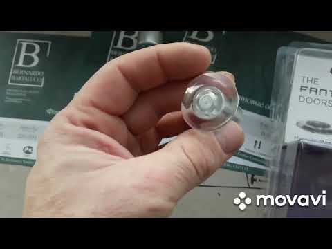 Видео: Установка магнитного ограничителя двери ФАНТОМ.