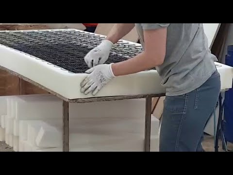 Видео: СБОРКА МАТРАСА. Простая работа на мебельной фабрике