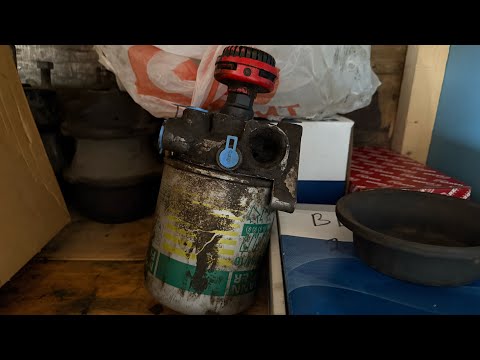 Видео: Шипит осушитель #volvotrucks #Volvo #fh Замкнул Блок управления осушителя