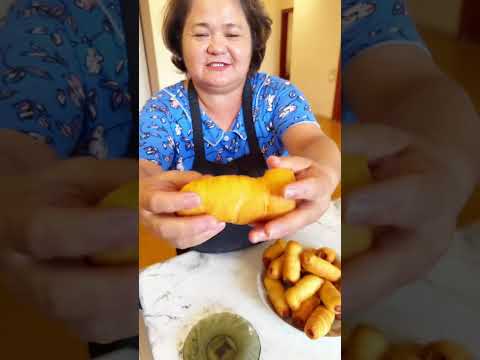 Видео: Сосиски в тесте жареные. Тесто универсальное. Как для жарки , так и для выпечки