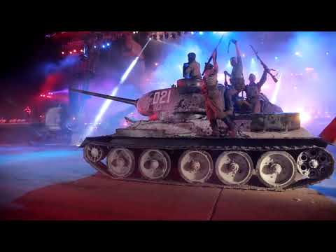 Видео: "Stalingrad" Accept (UDO) и Черноморский Ансамбль. 2013 г. Фрагмент Байк-шоу.