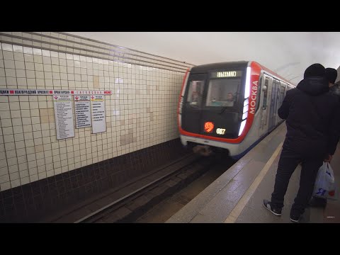 Видео: Russia, Moscow, Metro winter night ride from Тага́нская to Пролетарская